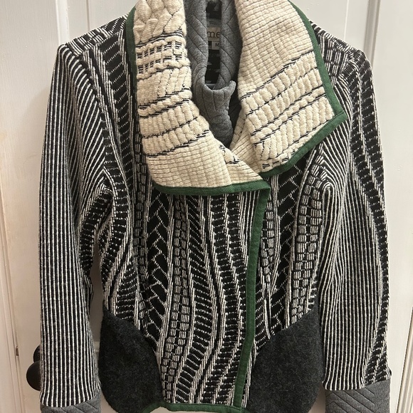 AIMEE G FREYDA SWEATER JACKET IN BLACK WHITE GRAY AND GREEN - Picture 1 of 4